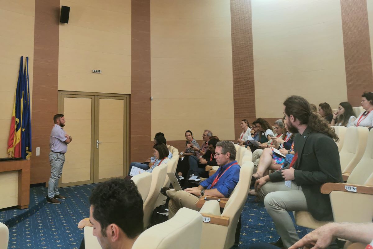 speaker-presentation